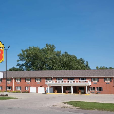 Super 8 By Wyndham Sheldon Hotel Exterior foto