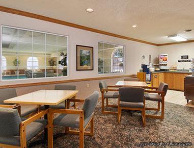 Super 8 By Wyndham Sheldon Hotel Restaurant foto