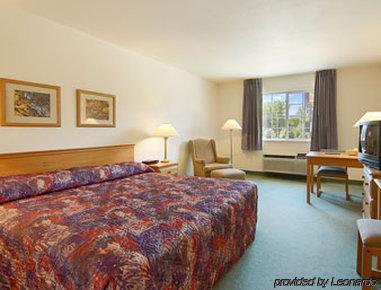 Super 8 By Wyndham Sheldon Hotel Cameră foto